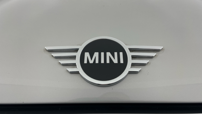 MINI Hatchback 1.5 Cooper II 5dr Petrol Hatchback